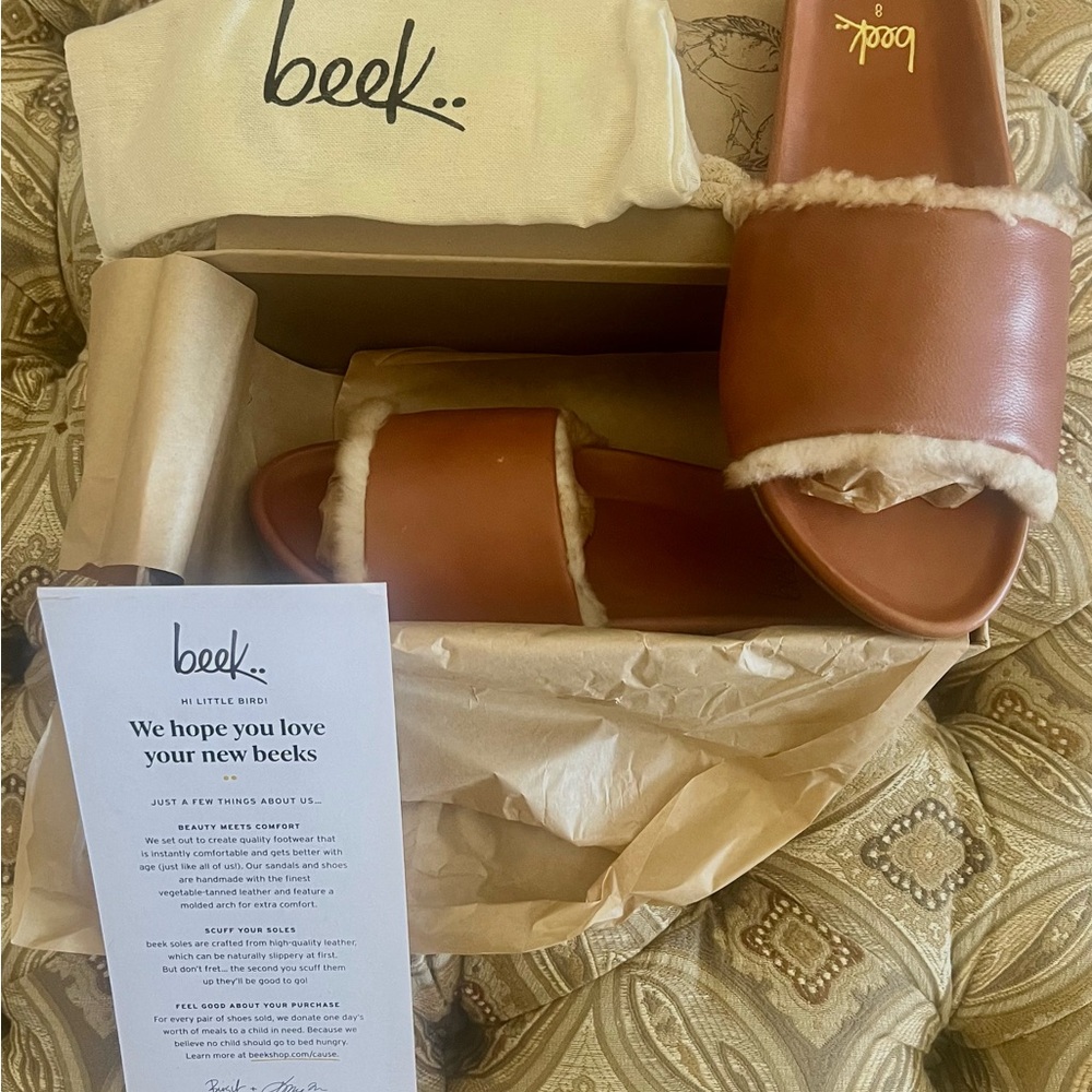 Beek Tan Shearling Slides Size 8